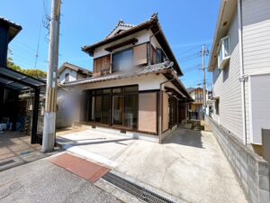 兵庫県赤穂市塩屋　中古住宅　/　１，６９９万円
